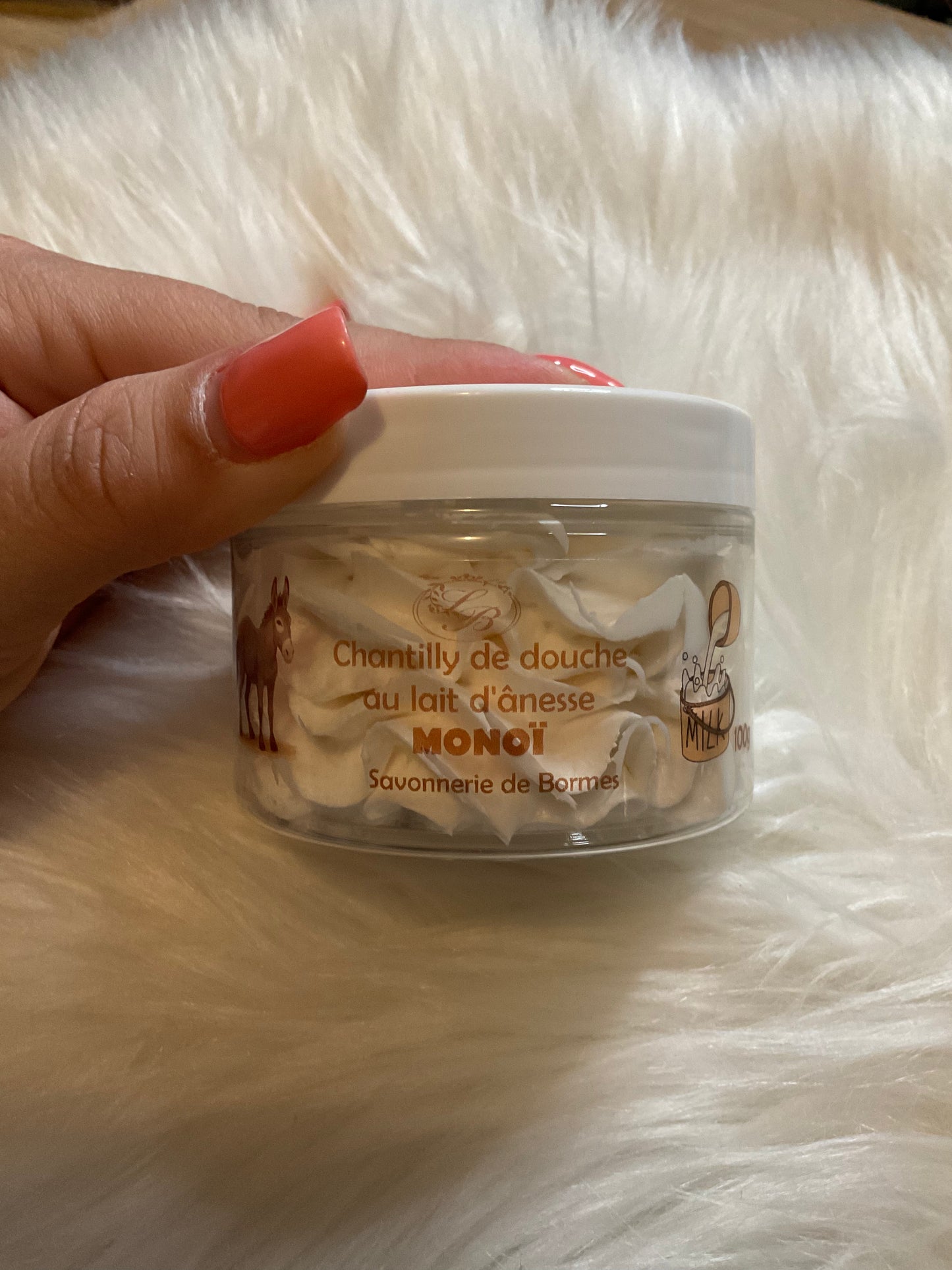 Chantilly de douche et bain au lait d’ânesse Monoï